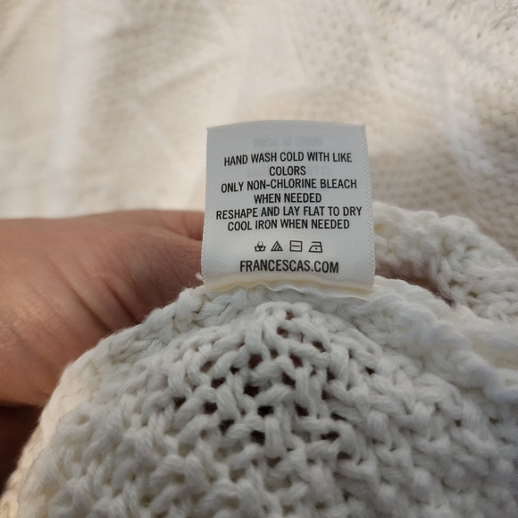 EUC Francesca's Alya Textured Eyelash Ivory Rolled Neck Sweater - Picture 10 of 11